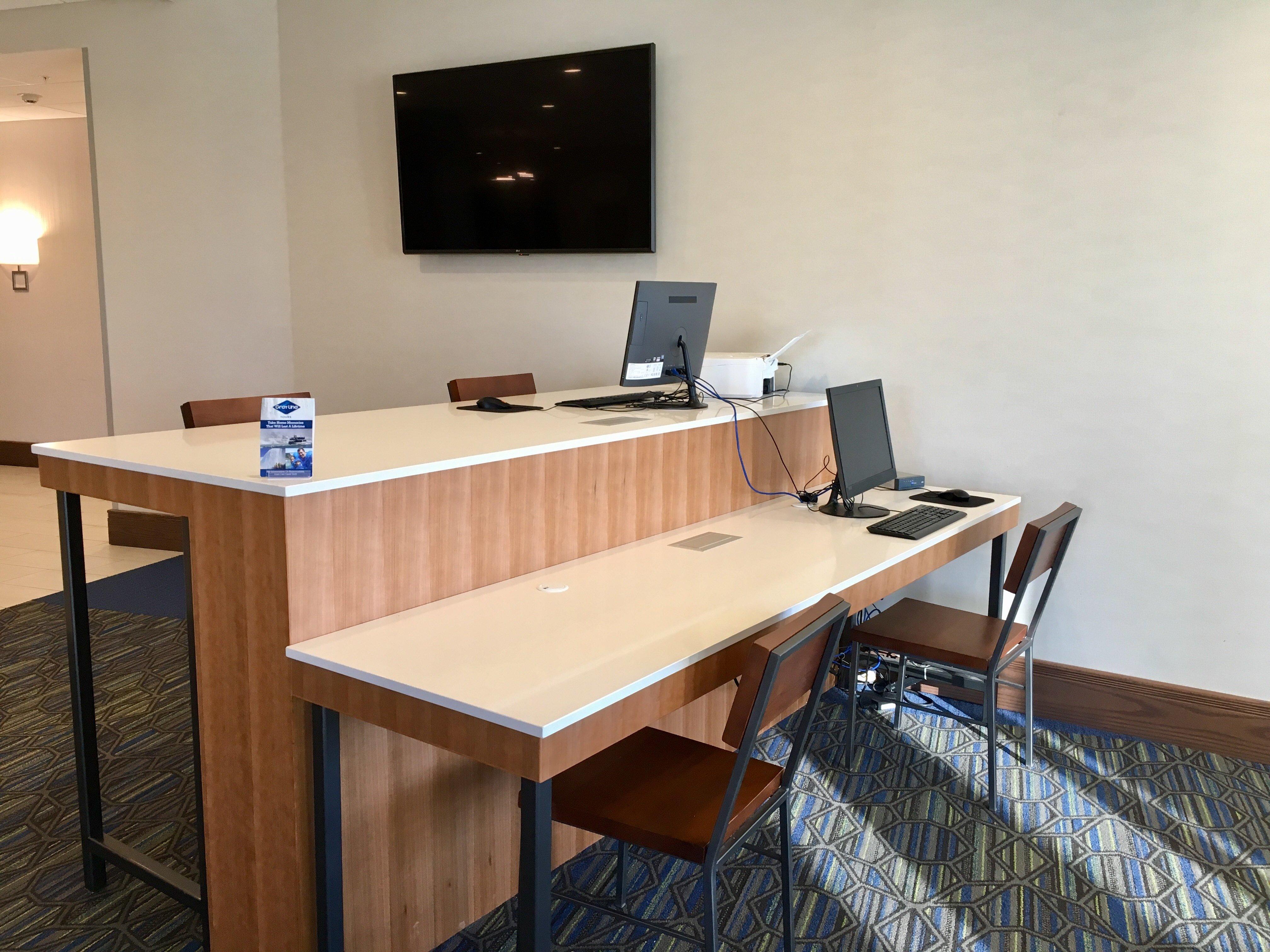 Holiday Inn Express - Grand Island By Ihg Exterior photo